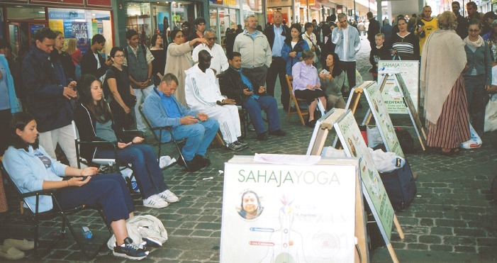 Sahaja Yoga Meditation photograph 1 by Ebon DeCage